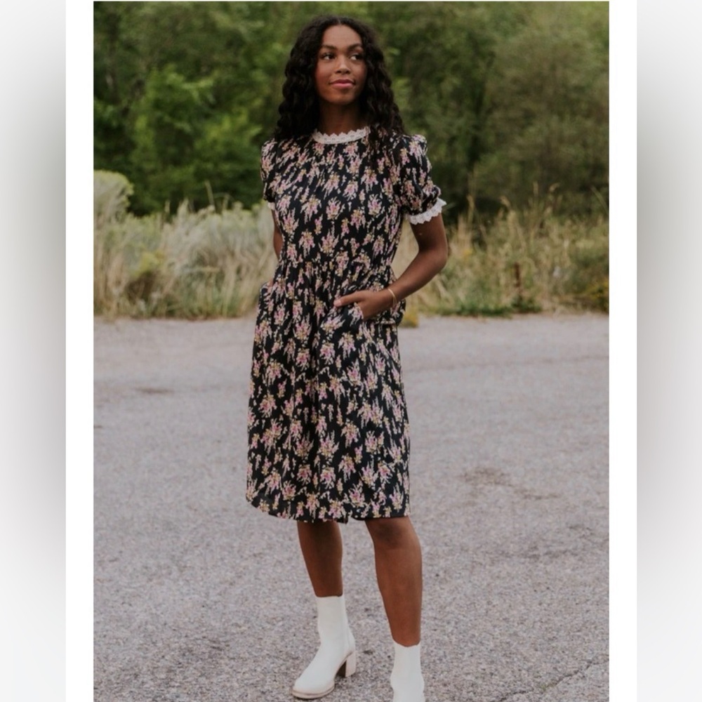Roolee Capture Every Minute Dress size Large